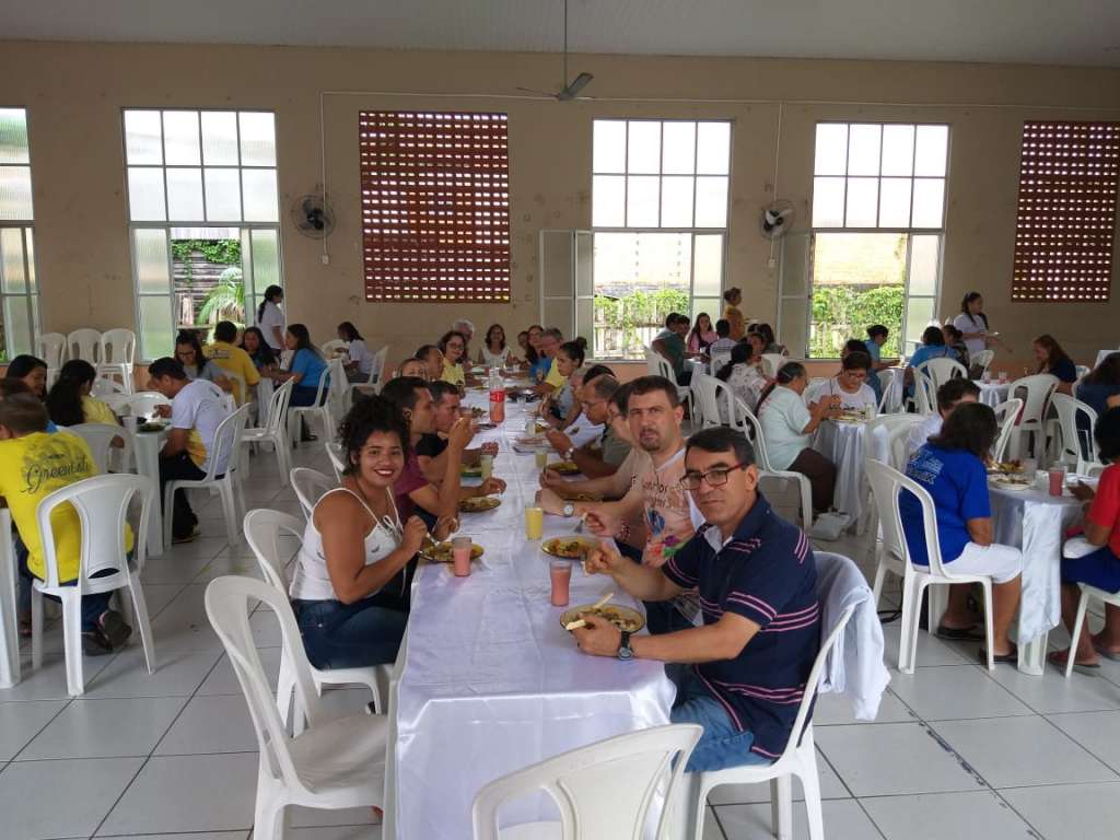almoço leigos